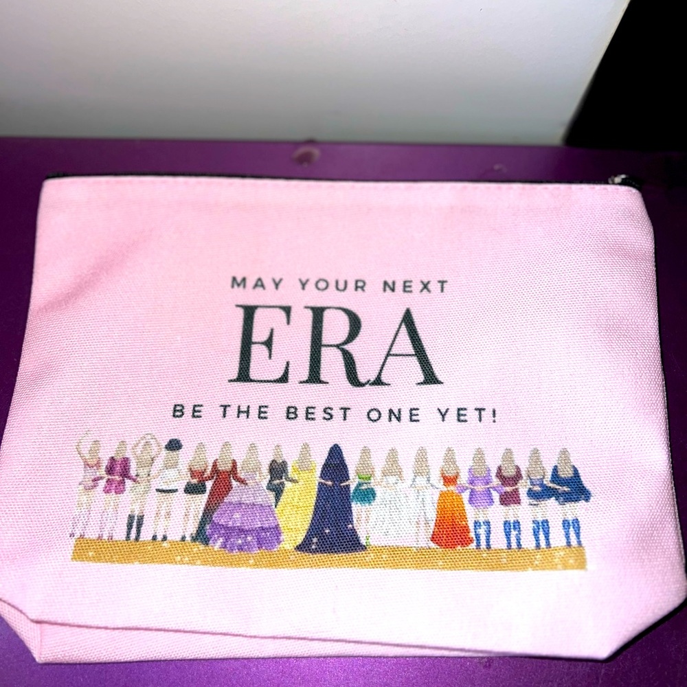 🤠NWOT Taylor Swift Era Concert Pouch